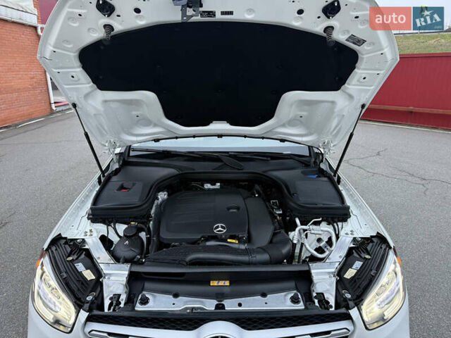 Білий Мерседес ГЛЦ-Клас, об'ємом двигуна 2 л та пробігом 46 тис. км за 33900 $, фото 67 на Automoto.ua