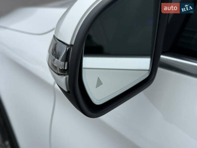 Білий Мерседес ГЛЦ-Клас, об'ємом двигуна 2 л та пробігом 46 тис. км за 33900 $, фото 27 на Automoto.ua