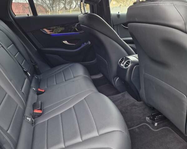 Белый Мерседес ГЛЦ-Класс, объемом двигателя 2 л и пробегом 50 тыс. км за 35000 $, фото 22 на Automoto.ua