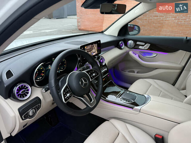 Білий Мерседес ГЛЦ-Клас, об'ємом двигуна 2 л та пробігом 46 тис. км за 33900 $, фото 40 на Automoto.ua