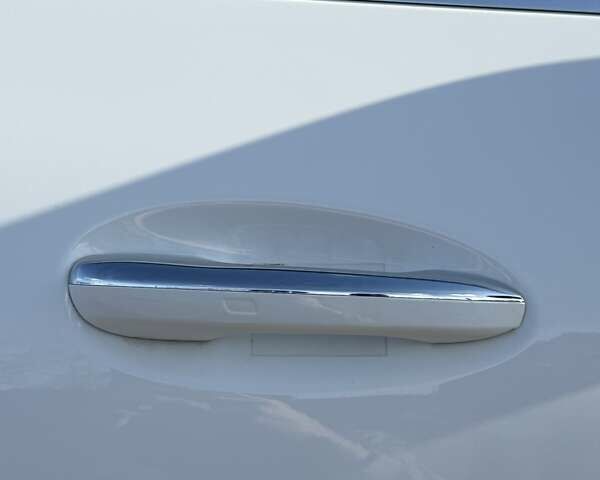 Белый Мерседес ГЛЦ-Класс, объемом двигателя 2 л и пробегом 14 тыс. км за 82000 $, фото 62 на Automoto.ua