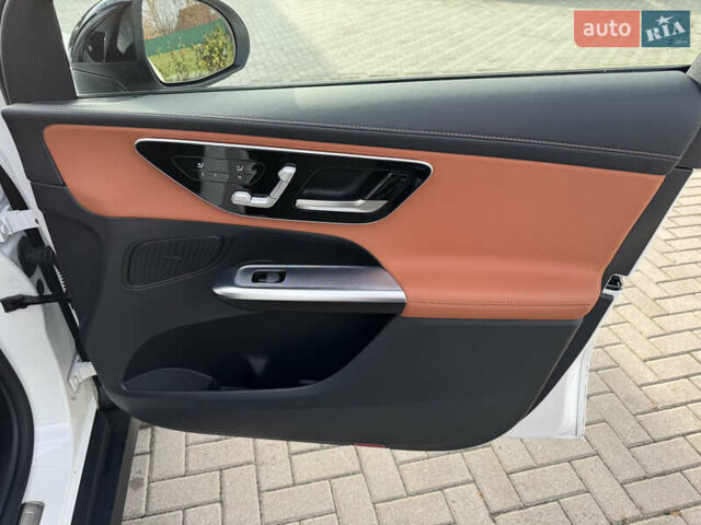 Белый Мерседес ГЛЦ-Класс, объемом двигателя 2 л и пробегом 30 тыс. км за 69900 $, фото 18 на Automoto.ua