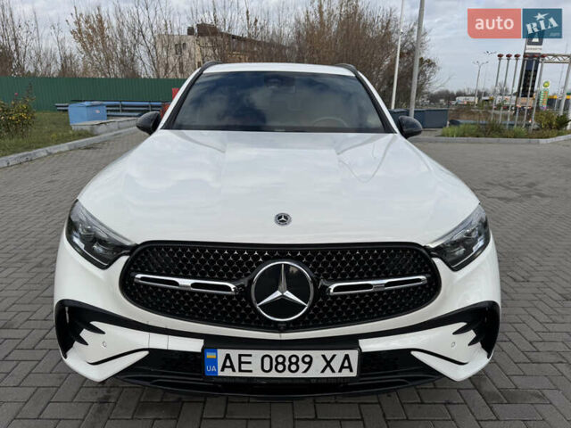 Белый Мерседес ГЛЦ-Класс, объемом двигателя 2 л и пробегом 30 тыс. км за 69900 $, фото 1 на Automoto.ua