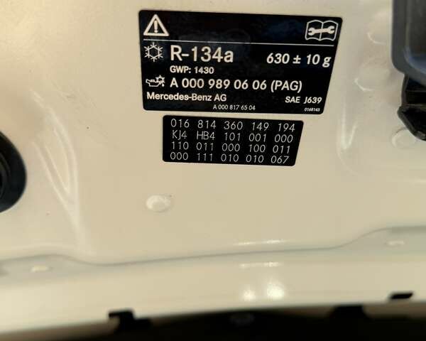 Белый Мерседес ГЛЦ-Класс, объемом двигателя 2 л и пробегом 14 тыс. км за 82000 $, фото 20 на Automoto.ua