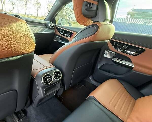 Белый Мерседес ГЛЦ-Класс, объемом двигателя 2 л и пробегом 14 тыс. км за 82000 $, фото 38 на Automoto.ua