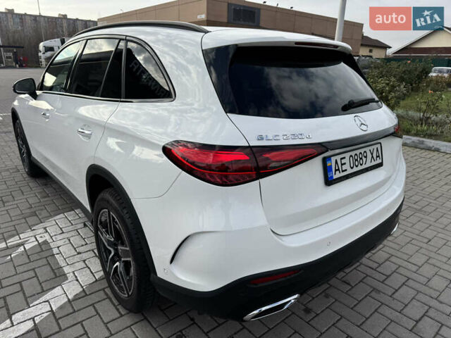 Белый Мерседес ГЛЦ-Класс, объемом двигателя 2 л и пробегом 30 тыс. км за 69900 $, фото 6 на Automoto.ua
