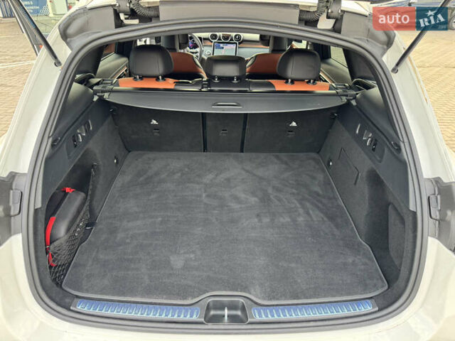 Белый Мерседес ГЛЦ-Класс, объемом двигателя 2 л и пробегом 30 тыс. км за 69900 $, фото 28 на Automoto.ua