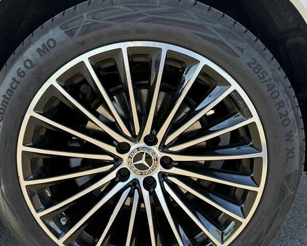 Белый Мерседес ГЛЦ-Класс, объемом двигателя 2 л и пробегом 14 тыс. км за 82000 $, фото 60 на Automoto.ua