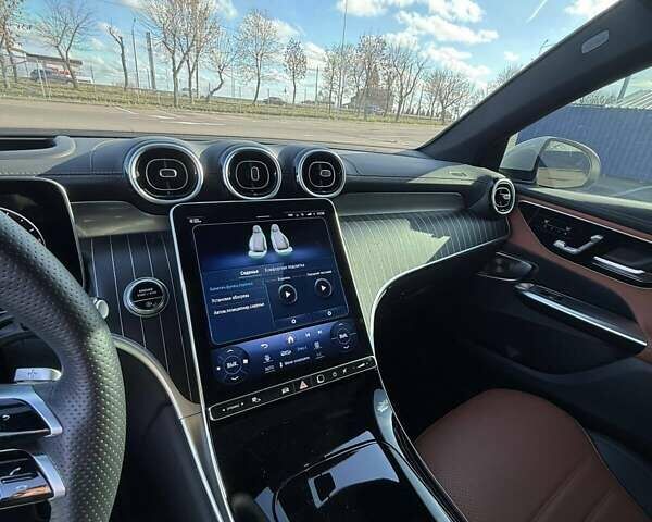 Белый Мерседес ГЛЦ-Класс, объемом двигателя 2 л и пробегом 14 тыс. км за 82000 $, фото 47 на Automoto.ua