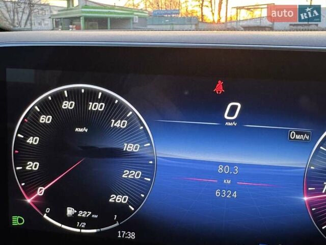 Белый Мерседес ГЛЦ-Класс, объемом двигателя 2 л и пробегом 6 тыс. км за 58900 $, фото 152 на Automoto.ua