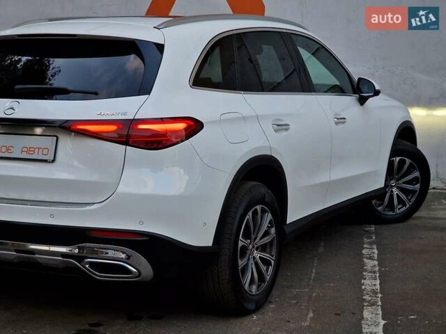 Мерседес ГЛЦ-Класс 2024 в Одессе на Automoto.ua Белый Мерседес ГЛЦ-Класс, объемом двигателя 2 л и пробегом 16 тыс. км за 64990 $, фото 35 на Automoto.ua