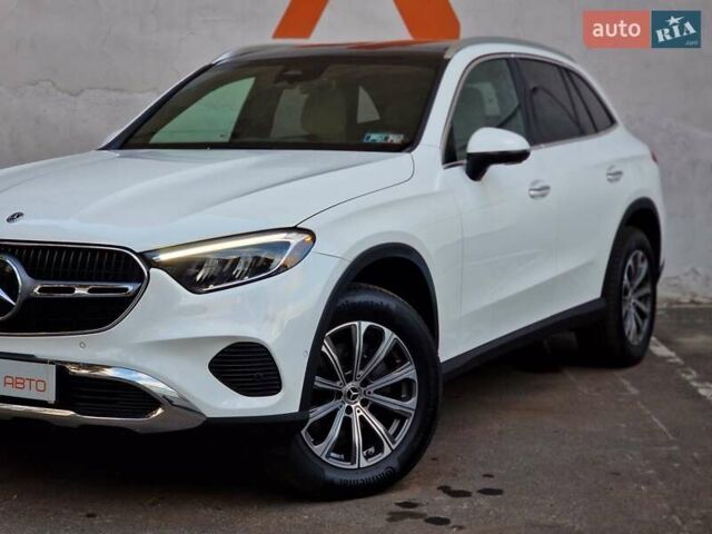 Мерседес ГЛЦ-Класс 2024 в Одессе на Automoto.ua Белый Мерседес ГЛЦ-Класс, объемом двигателя 2 л и пробегом 16 тыс. км за 64990 $, фото 10 на Automoto.ua