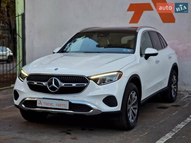 Мерседес ГЛЦ-Класс 2024 в Одессе на Automoto.ua Белый Мерседес ГЛЦ-Класс, объемом двигателя 2 л и пробегом 16 тыс. км за 64990 $, фото 5 на Automoto.ua