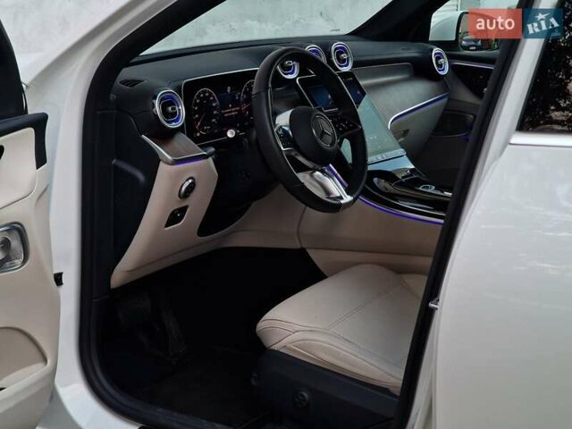 Мерседес ГЛЦ-Класс 2024 в Одессе на Automoto.ua Белый Мерседес ГЛЦ-Класс, объемом двигателя 2 л и пробегом 16 тыс. км за 64990 $, фото 48 на Automoto.ua