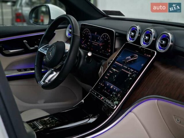 Мерседес ГЛЦ-Класс 2024 в Одессе на Automoto.ua Белый Мерседес ГЛЦ-Класс, объемом двигателя 2 л и пробегом 16 тыс. км за 64990 $, фото 60 на Automoto.ua