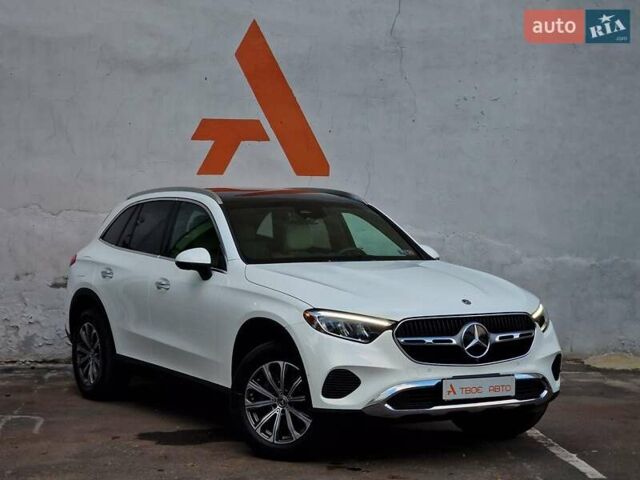 Мерседес ГЛЦ-Класс 2024 в Одессе на Automoto.ua Белый Мерседес ГЛЦ-Класс, объемом двигателя 2 л и пробегом 16 тыс. км за 64990 $, фото 13 на Automoto.ua