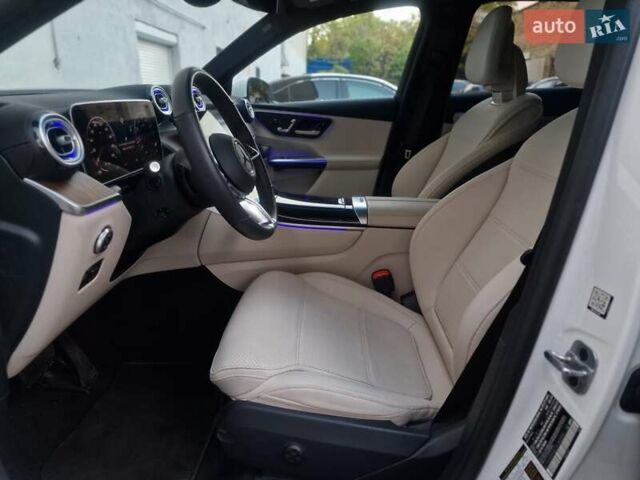 Мерседес ГЛЦ-Класс 2024 в Одессе на Automoto.ua Белый Мерседес ГЛЦ-Класс, объемом двигателя 2 л и пробегом 16 тыс. км за 64990 $, фото 46 на Automoto.ua