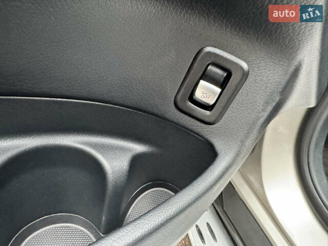 Бежевый Мерседес ГЛЦ-Класс, объемом двигателя 3 л и пробегом 79 тыс. км за 36800 $, фото 23 на Automoto.ua