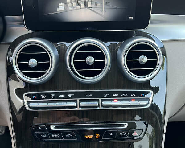 Черный Мерседес ГЛЦ-Класс, объемом двигателя 2 л и пробегом 117 тыс. км за 23800 $, фото 41 на Automoto.ua