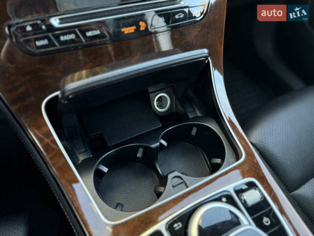 Мерседес ГЛЦ-Клас 2016 у Львові на Automoto.ua Чорний Мерседес ГЛЦ-Клас, об'ємом двигуна 1.99 л та пробігом 170 тис. км за 20499 $, фото 39 на Automoto.ua