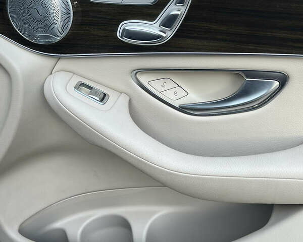 Черный Мерседес ГЛЦ-Класс, объемом двигателя 2 л и пробегом 117 тыс. км за 23800 $, фото 26 на Automoto.ua