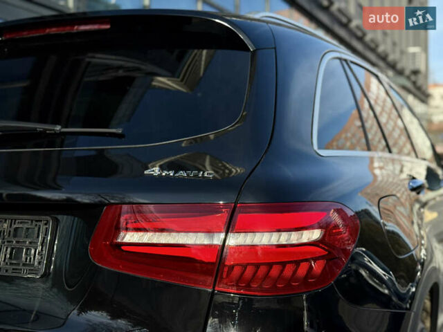 Мерседес ГЛЦ-Клас 2016 у Львові на Automoto.ua Чорний Мерседес ГЛЦ-Клас, об'ємом двигуна 1.99 л та пробігом 170 тис. км за 20499 $, фото 12 на Automoto.ua