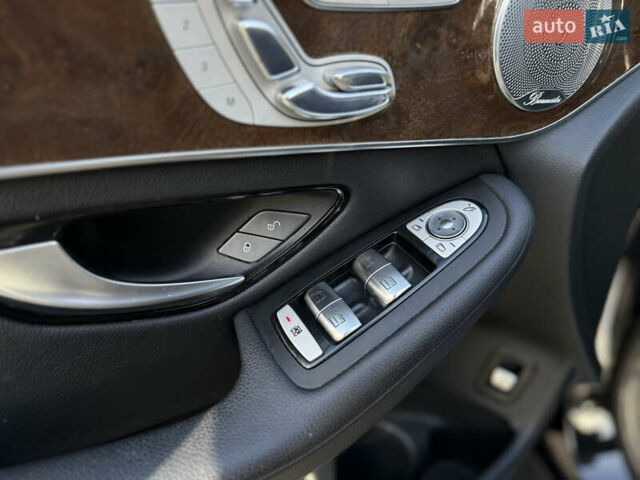 Мерседес ГЛЦ-Клас 2016 у Львові на Automoto.ua Чорний Мерседес ГЛЦ-Клас, об'ємом двигуна 1.99 л та пробігом 170 тис. км за 20499 $, фото 27 на Automoto.ua