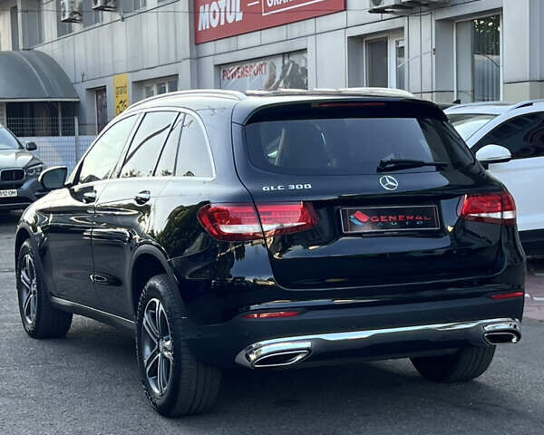 Черный Мерседес ГЛЦ-Класс, объемом двигателя 2 л и пробегом 117 тыс. км за 23800 $, фото 8 на Automoto.ua