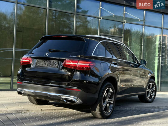 Мерседес ГЛЦ-Клас 2016 у Львові на Automoto.ua Чорний Мерседес ГЛЦ-Клас, об'ємом двигуна 1.99 л та пробігом 170 тис. км за 20499 $, фото 16 на Automoto.ua