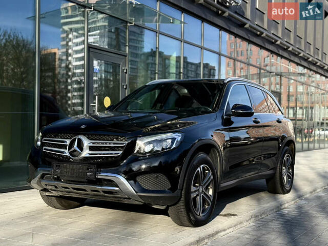 Мерседес ГЛЦ-Клас 2016 у Львові на Automoto.ua Чорний Мерседес ГЛЦ-Клас, об'ємом двигуна 1.99 л та пробігом 170 тис. км за 20499 $, фото 24 на Automoto.ua