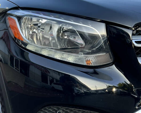 Черный Мерседес ГЛЦ-Класс, объемом двигателя 2 л и пробегом 117 тыс. км за 23800 $, фото 11 на Automoto.ua