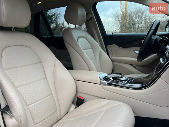 Чорний Мерседес ГЛЦ-Клас, об'ємом двигуна 1.99 л та пробігом 214 тис. км за 21200 $, фото 19 на Automoto.ua