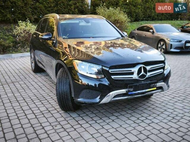 Черный Мерседес ГЛЦ-Класс, объемом двигателя 1.99 л и пробегом 112 тыс. км за 18900 $, фото 1 на Automoto.ua