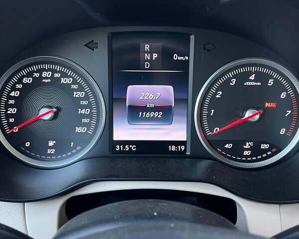 Черный Мерседес ГЛЦ-Класс, объемом двигателя 2 л и пробегом 117 тыс. км за 23800 $, фото 50 на Automoto.ua