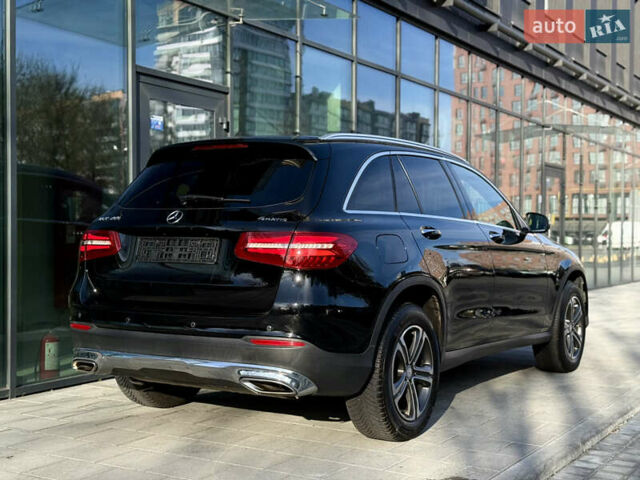 Мерседес ГЛЦ-Клас 2016 у Львові на Automoto.ua Чорний Мерседес ГЛЦ-Клас, об'ємом двигуна 1.99 л та пробігом 170 тис. км за 20499 $, фото 11 на Automoto.ua