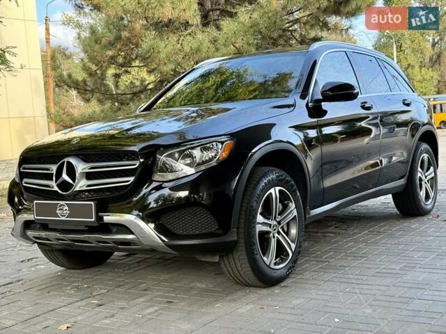 Мерседес ГЛЦ-Класс 2017 в Днепре (Днепропетровске) на Automoto.ua Черный Мерседес ГЛЦ-Класс, объемом двигателя 1.99 л и пробегом 110 тыс. км за 21900 $, фото 1 на Automoto.ua