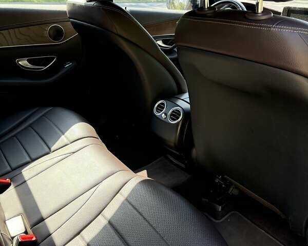 Мерседес ГЛЦ-Класс 2017 в Киеве на Automoto.ua Черный Мерседес ГЛЦ-Класс, объемом двигателя 2.14 л и пробегом 140 тыс. км за 32000 $, фото 11 на Automoto.ua