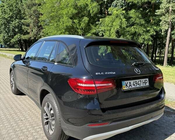 Мерседес ГЛЦ-Класс 2017 в Киеве на Automoto.ua Черный Мерседес ГЛЦ-Класс, объемом двигателя 2.14 л и пробегом 140 тыс. км за 32000 $, фото 3 на Automoto.ua