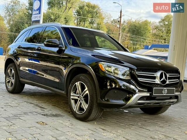 Черный Мерседес ГЛЦ-Класс, объемом двигателя 2 л и пробегом 110 тыс. км за 21700 $, фото 7 на Automoto.ua
