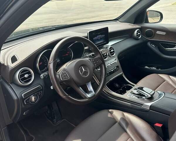 Мерседес ГЛЦ-Клас 2017 у Харкові на Automoto.ua Чорний Мерседес ГЛЦ-Клас, об'ємом двигуна 2.14 л та пробігом 105 тис. км за 29900 $, фото 2 на Automoto.ua