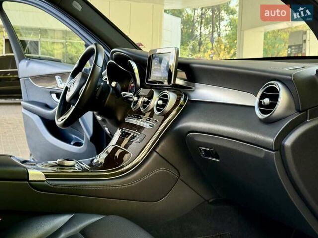 Черный Мерседес ГЛЦ-Класс, объемом двигателя 2 л и пробегом 110 тыс. км за 21700 $, фото 25 на Automoto.ua