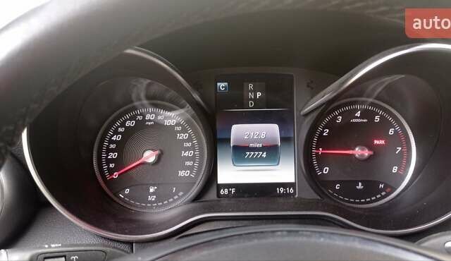 Черный Мерседес ГЛЦ-Класс, объемом двигателя 1.99 л и пробегом 124 тыс. км за 20500 $, фото 3 на Automoto.ua