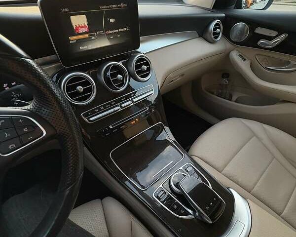 Черный Мерседес ГЛЦ-Класс, объемом двигателя 1.99 л и пробегом 73 тыс. км за 28500 $, фото 15 на Automoto.ua