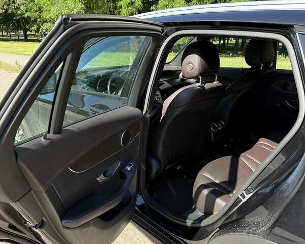 Мерседес ГЛЦ-Класс 2017 в Киеве на Automoto.ua Черный Мерседес ГЛЦ-Класс, объемом двигателя 2.14 л и пробегом 140 тыс. км за 32000 $, фото 15 на Automoto.ua