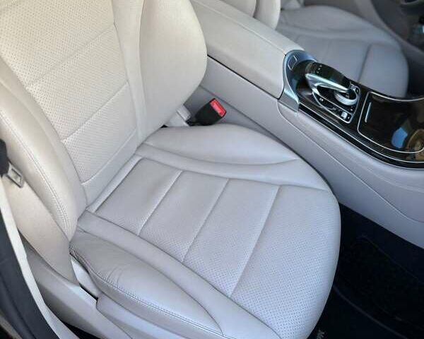 Черный Мерседес ГЛЦ-Класс, объемом двигателя 1.99 л и пробегом 73 тыс. км за 28500 $, фото 11 на Automoto.ua