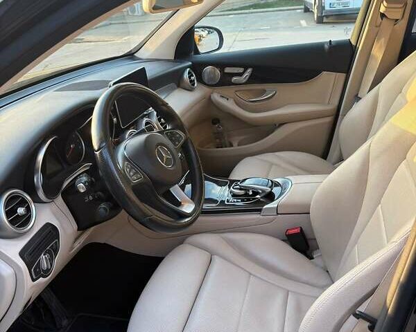 Черный Мерседес ГЛЦ-Класс, объемом двигателя 1.99 л и пробегом 73 тыс. км за 28500 $, фото 13 на Automoto.ua