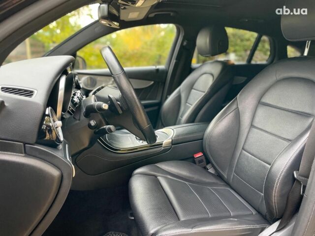 Мерседес ГЛЦ-Класс 2018 в Киеве на Automoto.ua Черный Мерседес ГЛЦ-Класс, объемом двигателя 2 л и пробегом 82 тыс. км за 45990 $, фото 32 на Automoto.ua