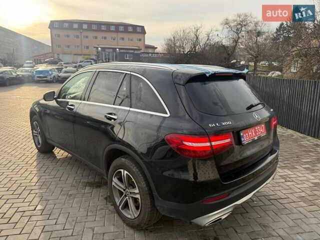 Черный Мерседес ГЛЦ-Класс, объемом двигателя 1.99 л и пробегом 179 тыс. км за 20600 $, фото 2 на Automoto.ua