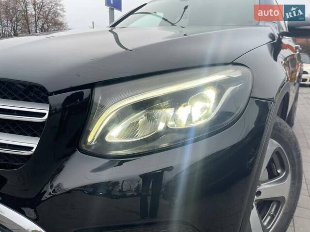 Черный Мерседес ГЛЦ-Класс, объемом двигателя 1.99 л и пробегом 60 тыс. км за 26500 $, фото 3 на Automoto.ua