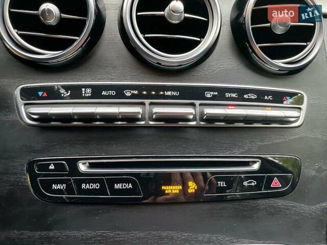 Мерседес ГЛЦ-Клас 2018 у Києві на Automoto.ua Чорний Мерседес ГЛЦ-Клас, об'ємом двигуна 2 л та пробігом 82 тис. км за 45990 $, фото 39 на Automoto.ua